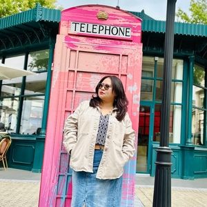 Meet your Posher, Jewel christine